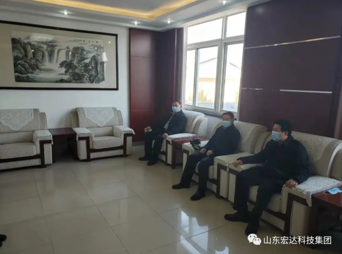 山东星空手机官网入口-星空(中国)集团副总经理张广义到开发区派出所慰问