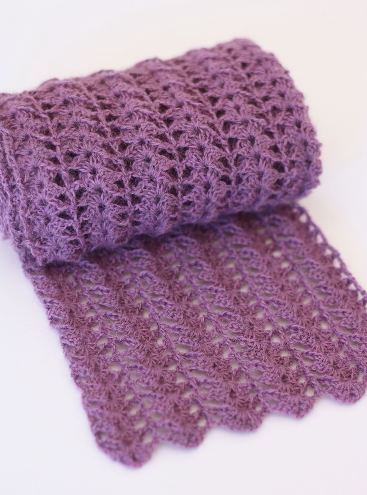 Guide To Easy Crochet Scarf Patterns – Fashionarrow.com