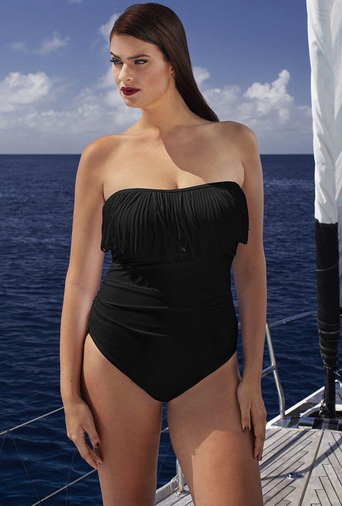 Bandeau swimsuits- the perfect attire for summer