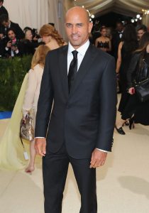 brioni suits kelly slater wears brioni VUEKNWA