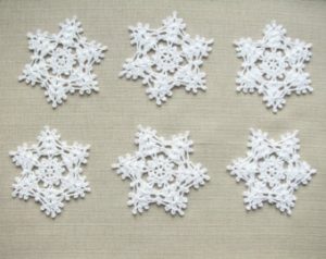 christmas decors crochet snowflakes christmas ornaments wedding decors  appliques (set of 6) IXIQOPD