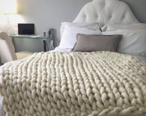 The benefits of having a knitted blanket – fashionarrow.com