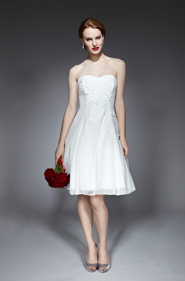 Coast wedding dresses – tips to get them right – fashionarrow.com