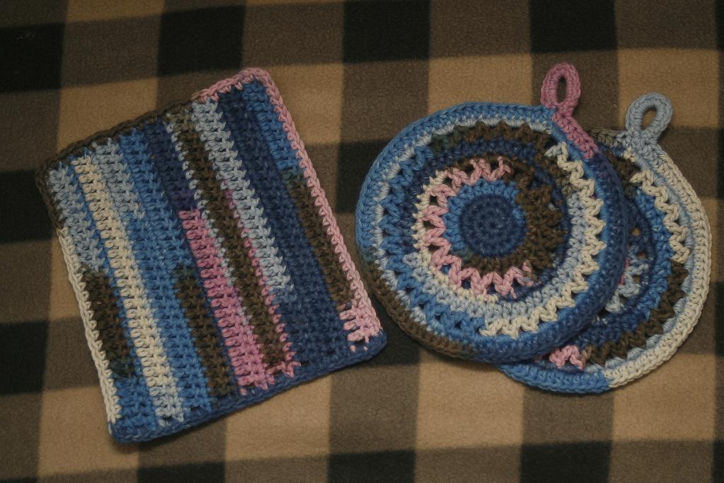 crochet potholders and kitchen cloth XUNSXFR