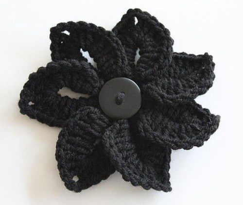 Project ideas and free crochet flower patterns for crocheting flowers