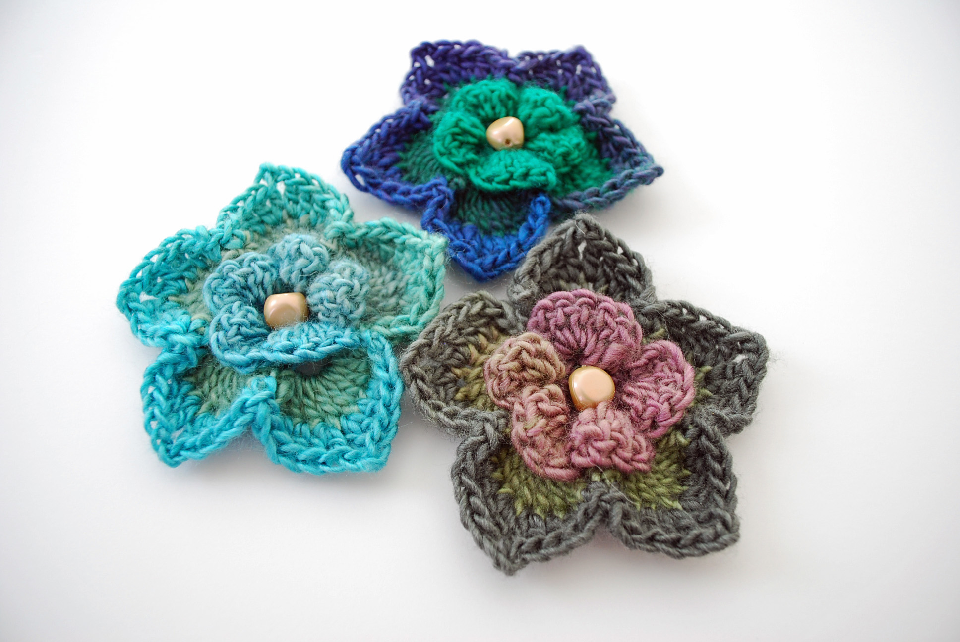 free crochet flower patterns free crochet flower pattern: lovely layers flower QAADMHD