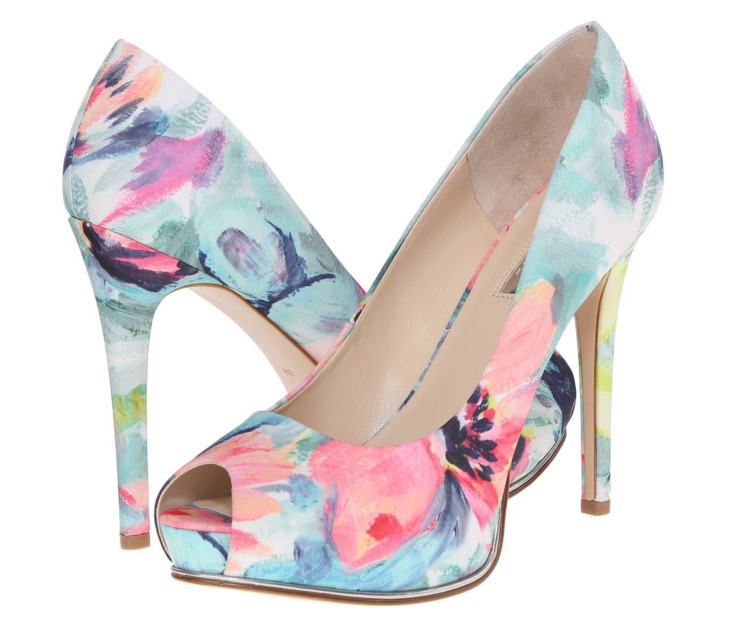 Buying floral pumps