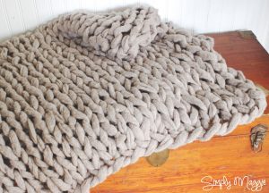 knitted blanket how to arm knit a blanket in 45 minutes with simply maggie - youtube OMZFPYB