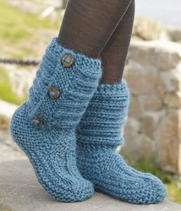 knitted boots one step ahead by drops design - cutest knitted diy: free pattern for cozy ANWZTEV