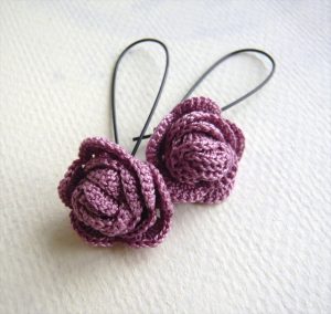 lilac rose crochet earrings AMVAMRG