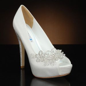 white wedding shoes david tutera princess wedding shoes and princess dyeable bridal shoes white: LNDNTAQ