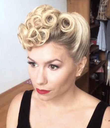 12 Perfect 1940s Hairstyles That Are Super Easy To Do | All Things Hair