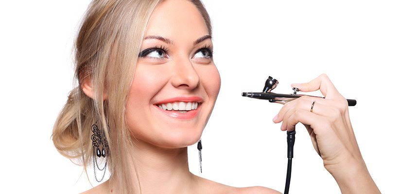 What Is Airbrush Makeup & How Does It Work? [Ultimate Guide]
