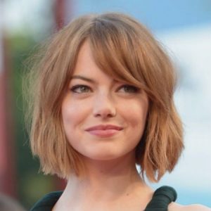 The most flattering hairstyles for round faces and why they work