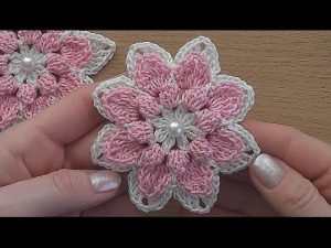 Crochet flower tutorial VERY EASY - YouTube