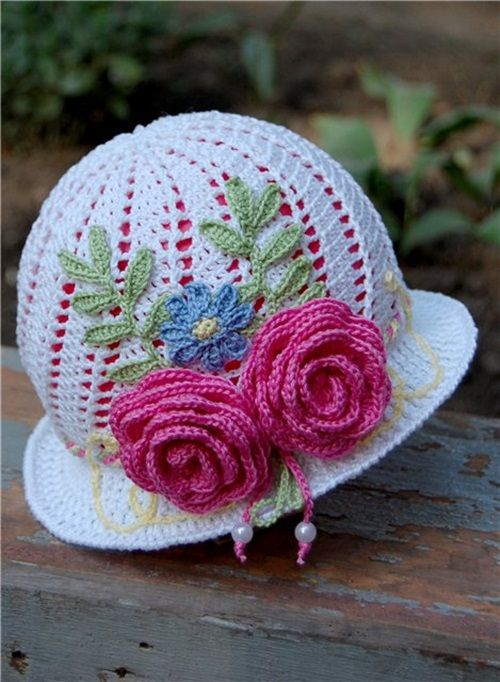 Gorgeous Crochet Hat for Little Princesses - Free Pattern and Guide