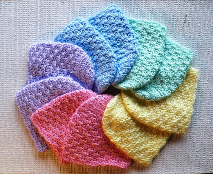 Crochet newborn baby hat pattern. These would be ideal to make up