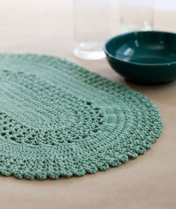 Dress Up Your Table with These Stylish Crochet Placemats | Home