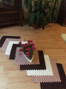 Crochet Table Runner ⋆ Crochet Kingdom (10 free crochet patterns)