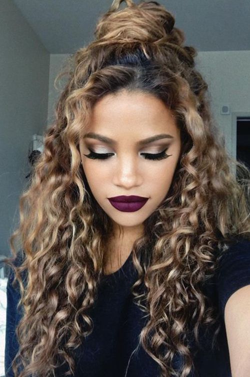 Curly hairstyles: Fashion indicators