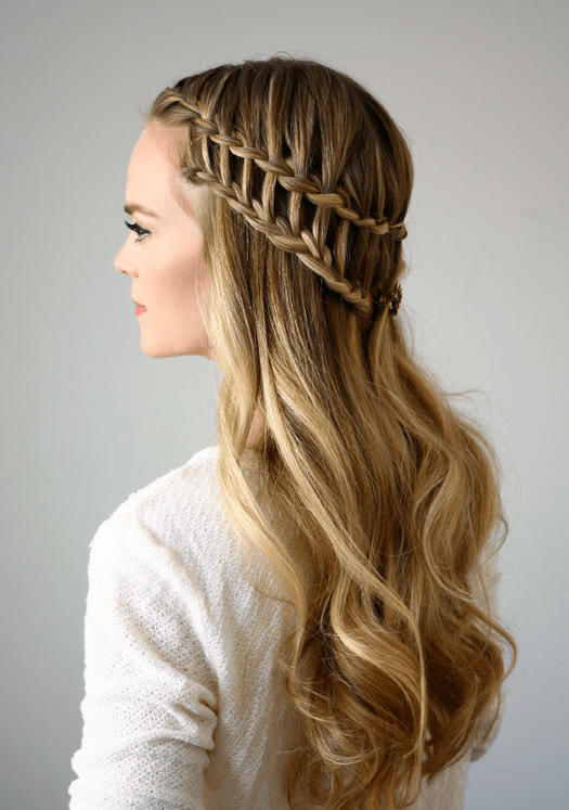 36 Curly Prom Hairstyles That Will Make Heads Turn | more.com