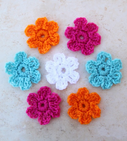 Crochet-A-Day: 4 Crochet Flower Patterns | Make and Takes