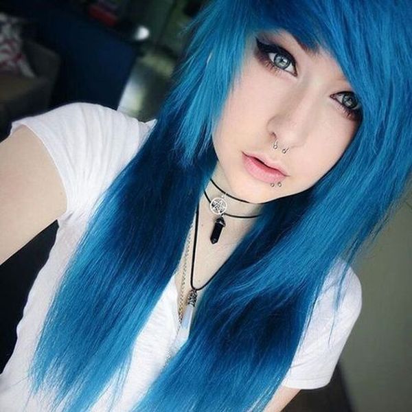 Emo hairstyles for girls – For an edgy
and funky look!