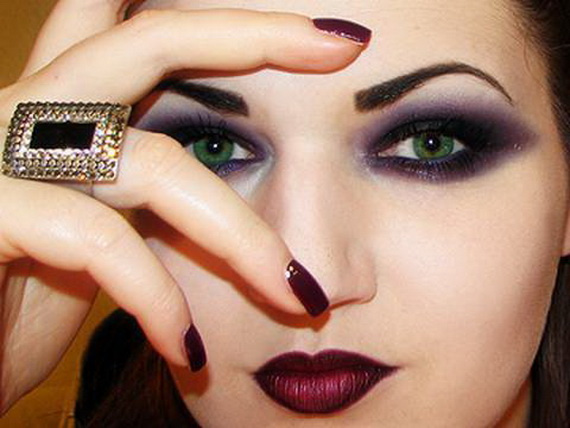 Gothic Beauty: Add Some Gothic Elements to Your Makeup Ideas
