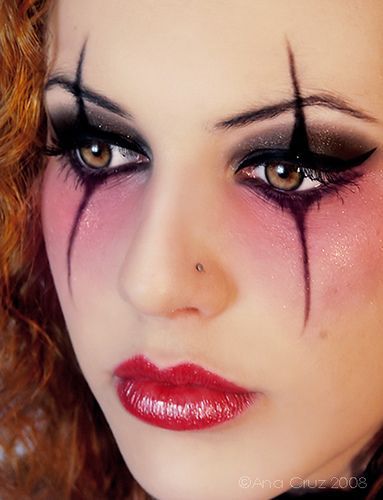 2 gothic makeup ideas for young girls (7) | Costumes | Halloween