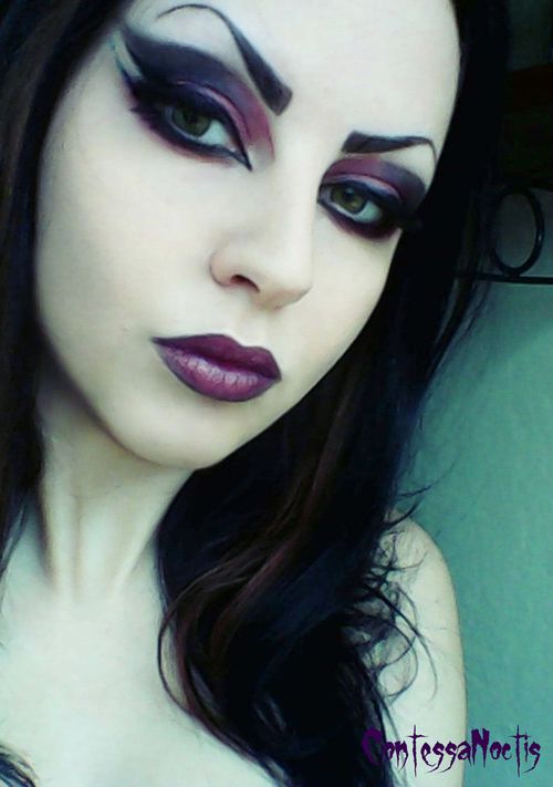 Fashionable Gothic makeup | Painted Ladies | Pinterest | Gothic