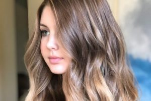 18 Greatest Long Hairstyles for Women with Long Hair in 2019