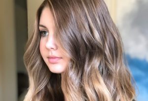 16 Most Flattering Long Hairstyles for Round Faces (2019 Trends)