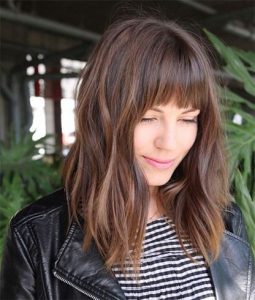 Hair Bangs Trend entscheidet 2018 und wie | Hiusideoita | Pinterest