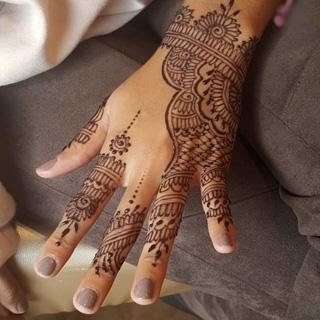 Henna u2013 Styled by Zubaidah