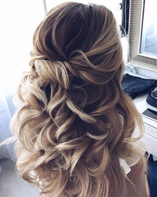 Homecoming Hairstyles 2018 - Best Hairstyles to Look Awesome on Big