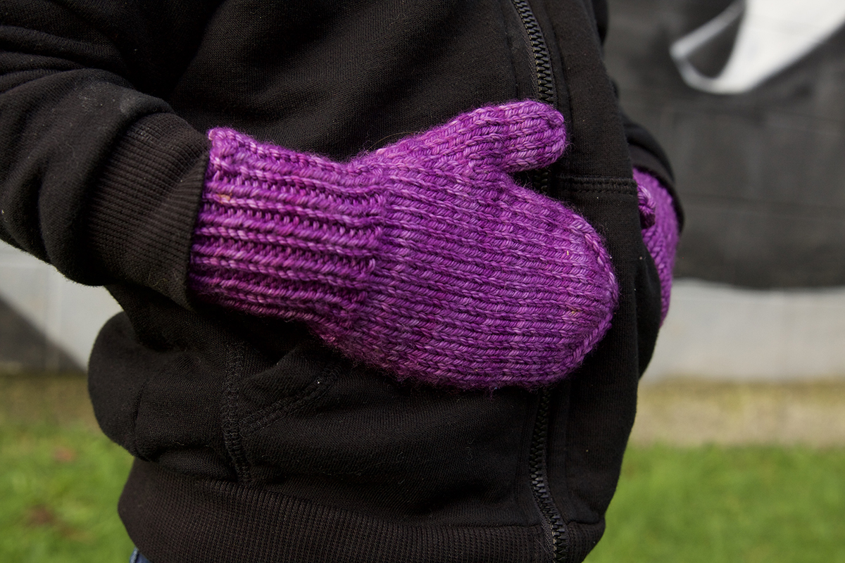 Let's Knit some super simple mittens | Tin Can Knits