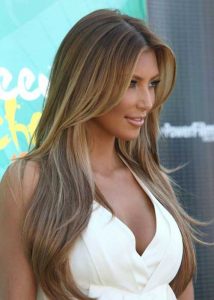 50 Super Cute Long Hairstyles for Women - Mama's A Rolling Stone