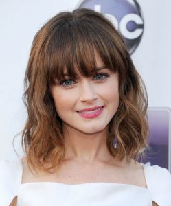 35 Best Hairstyles With Bangs - Photos of Celebrity Haircuts With Bangs