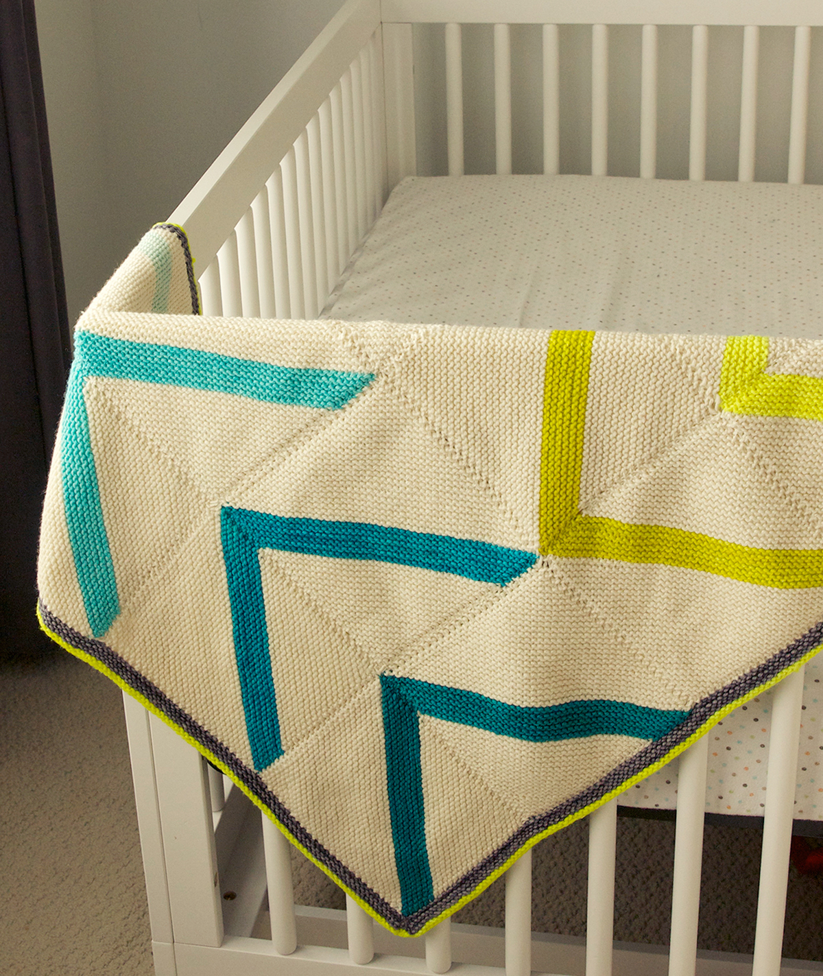 Fly Away Blanket : a modern hand knit quilt | Tin Can Knits