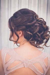 18 Elegant Hairstyles for Prom 2019