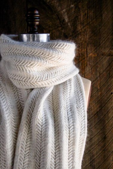 Elegant and FREE Scarf Knitting Patterns | Knitting/Crochet/Woolfelt