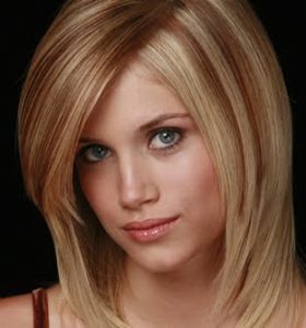 HAIRSTYLES AND SEXY: Medium Layers Lowlights Style