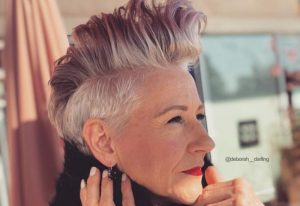 39 Youthful Short Hairstyles for Women Over 50 (With Fine & Thick Hair)