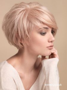 40 Best Short Hairstyles for Fine Hair 2019