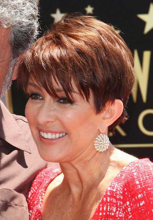 25+ New Short Haircuts for Older Women