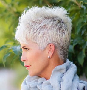 90 Classy and Simple Short Hairstyles for Women over 50