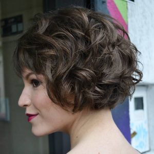 60 Most Delightful Short Wavy Hairstyles