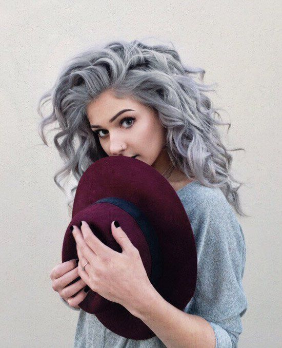 10 Breathtaking Silver Hair Colors For Stylish Women Who Are Also