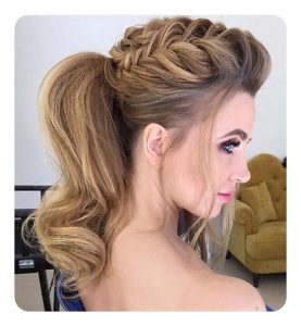 71 Unique Bridesmaid Hairstyles For the Big Day