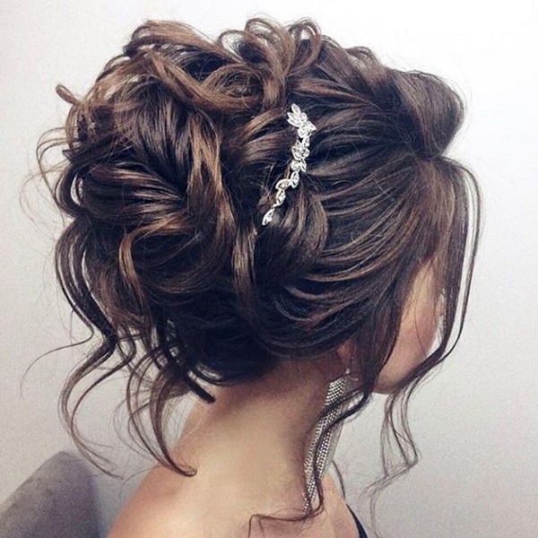 154 Updos for Long Hair Featuring Beautiful Braids and Buns